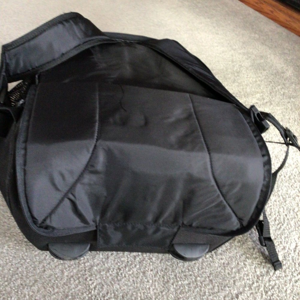 Samsonite - Black Wheeled Backpack - Picture 11 of 16